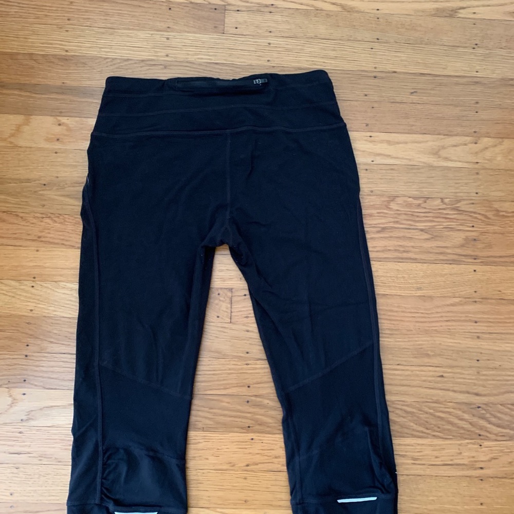 Athleta Capri Leggings - Picture 2 of 3